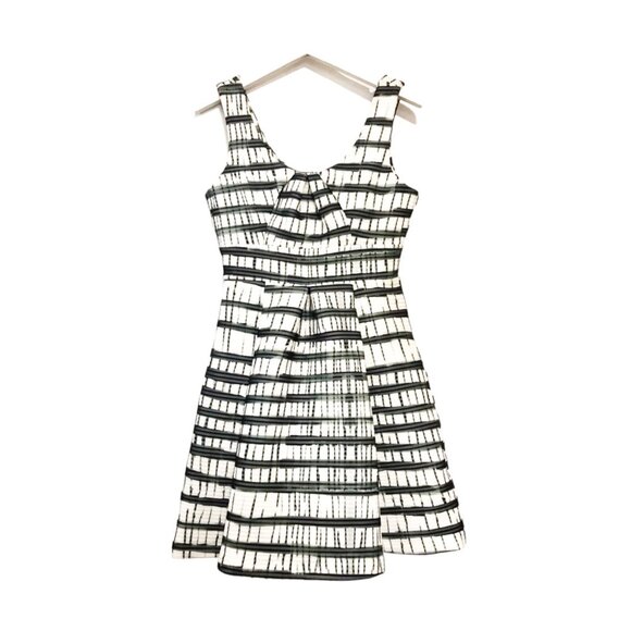 Plenty by Tracy Reese scuba dress, size 2,  Black, white, gray, NWT - Picture 2 of 13